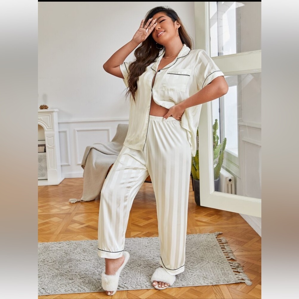 NWT Shein Curve Plus Contrast Binding White Satin PJ Set 3X